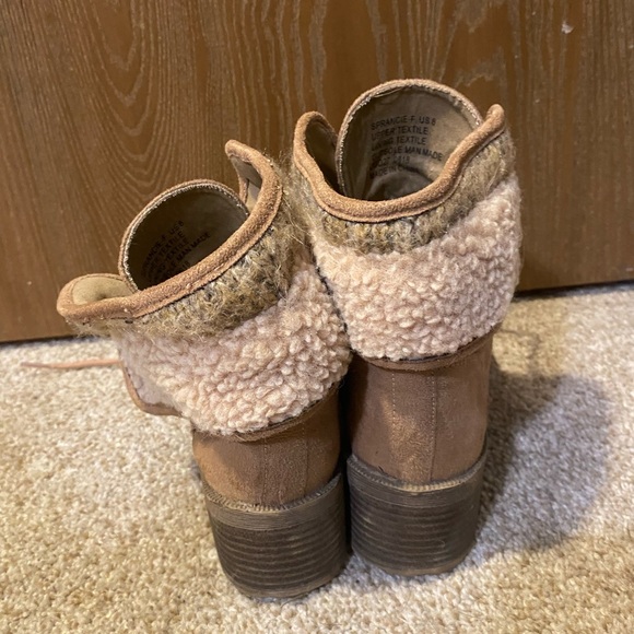 Rock and Candy Tan Lace Up Boots - Picture 3 of 5